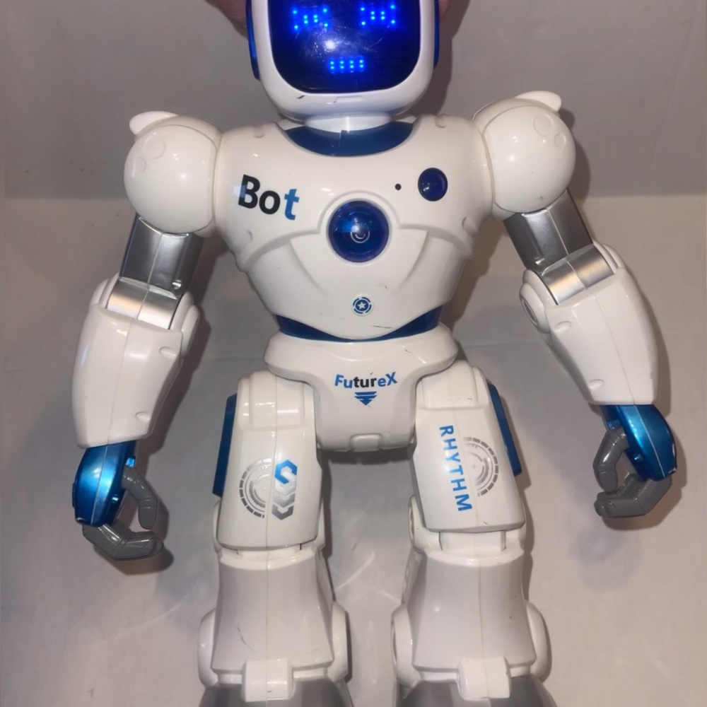 Ruko 1088 smart robot for kids interactive and dancing